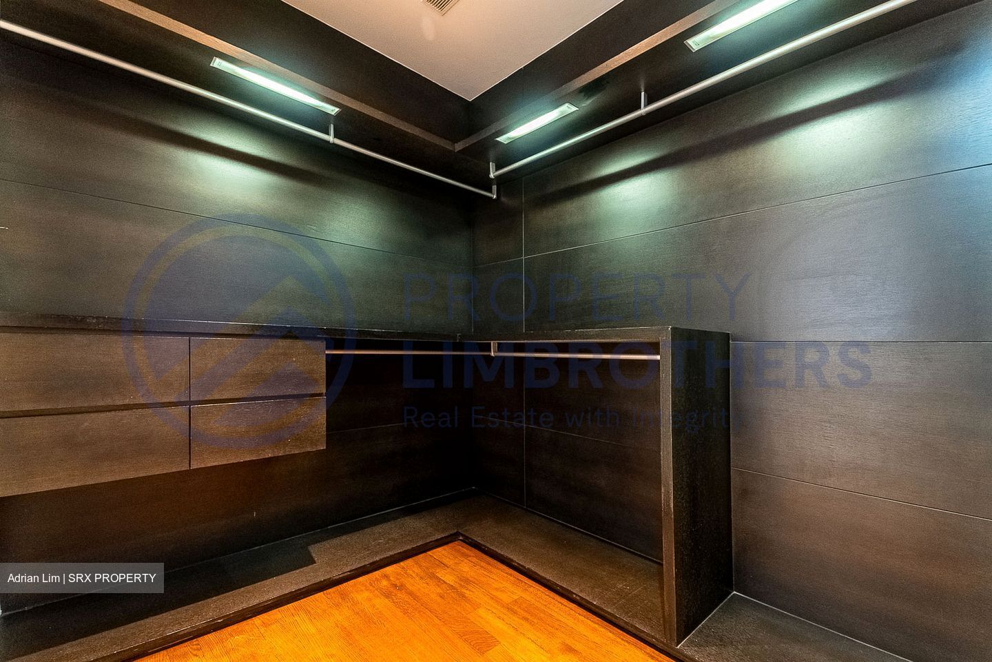 Sui Generis (D10), Condominium #452725441